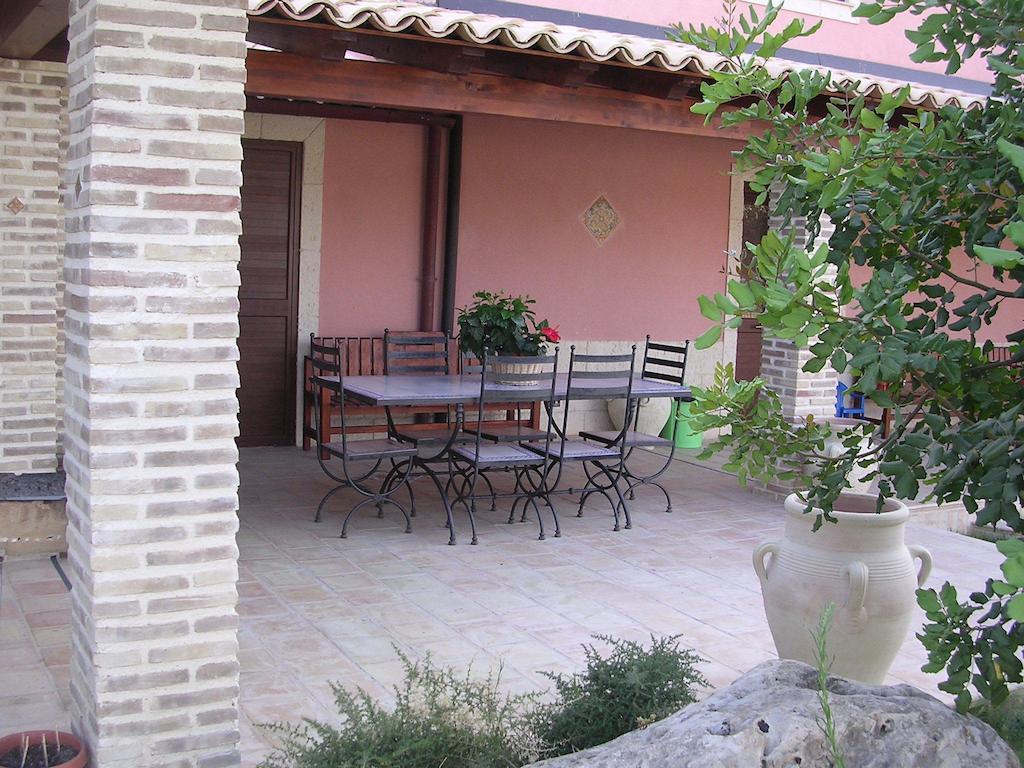 Il Mirto E La Rosa Bed & Breakfast Agrigento Bagian luar foto