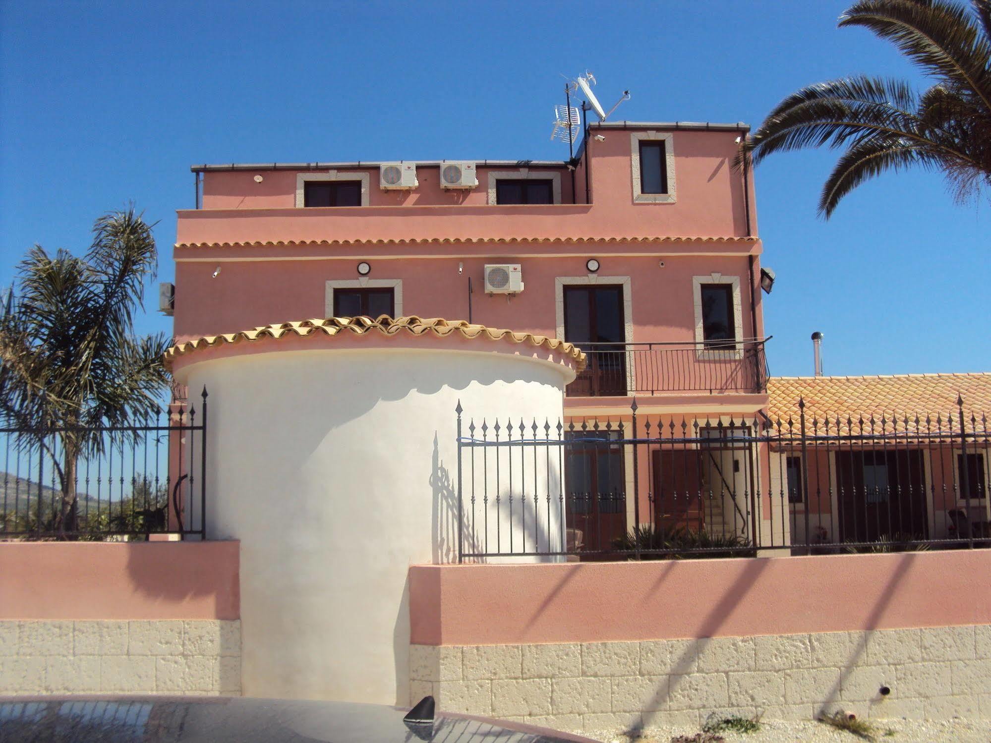 Il Mirto E La Rosa Bed & Breakfast Agrigento Bagian luar foto